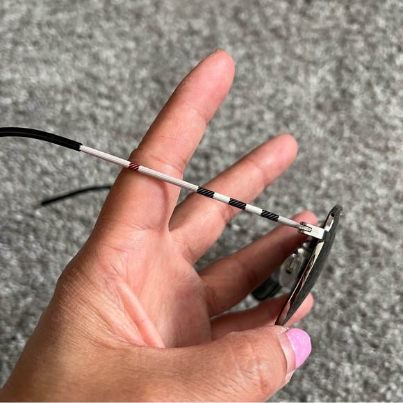 Authentic Burberry  Sunglasses New - Picture 3 of 7